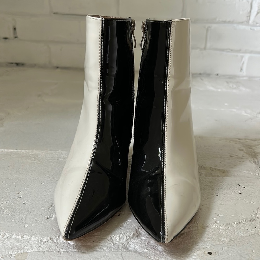 Day-Vine Black and White Patent Leather Boots in Size 38